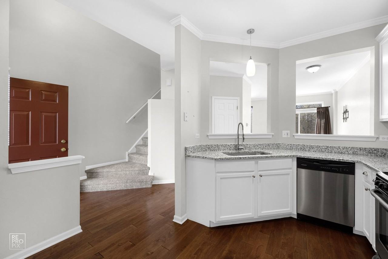 1353 Longchamps Ct - Photo 3 of 16
