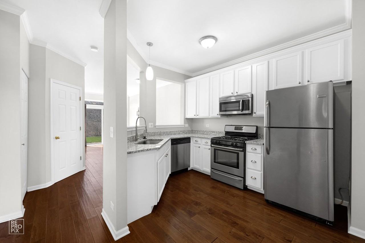 1353 Longchamps Ct - Photo 4 of 16