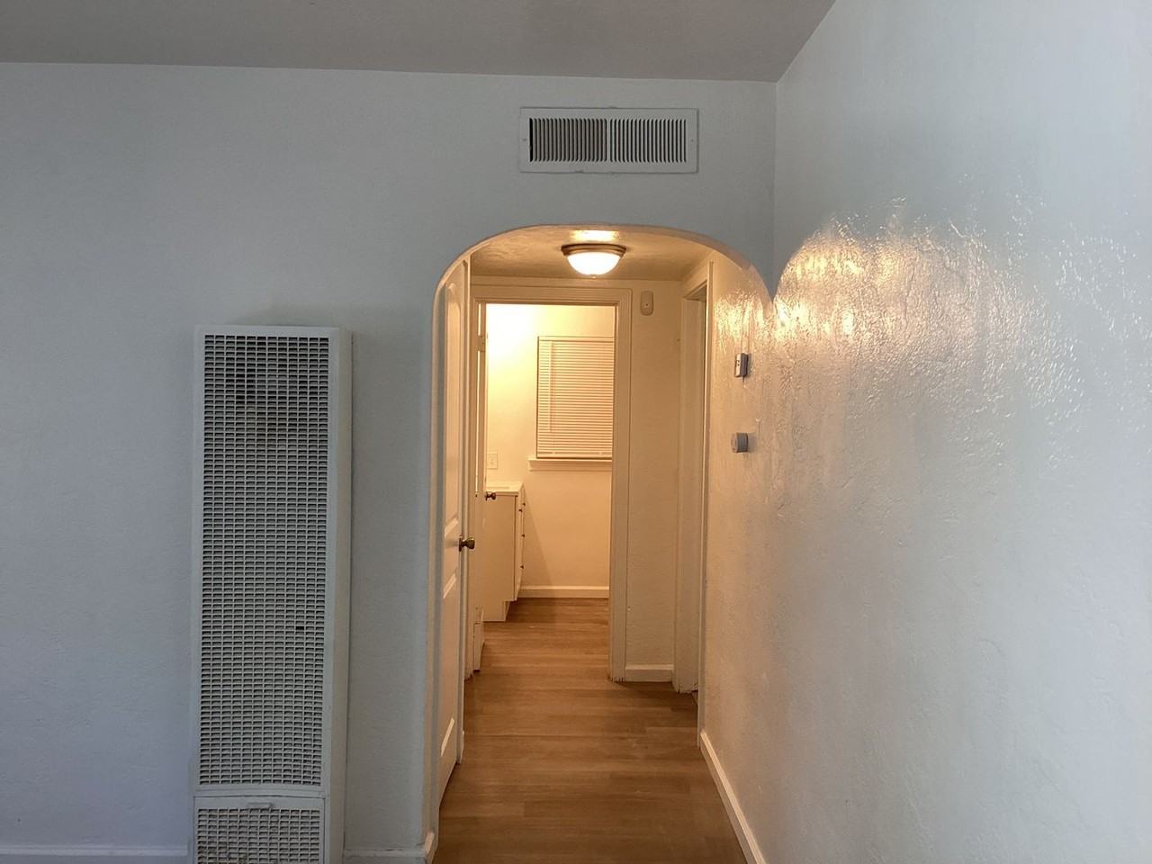 3456 East Clinton Avenue - Photo 4 of 24