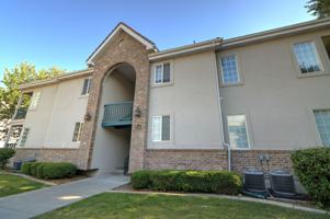 featured image of 4950 N University Ave #38