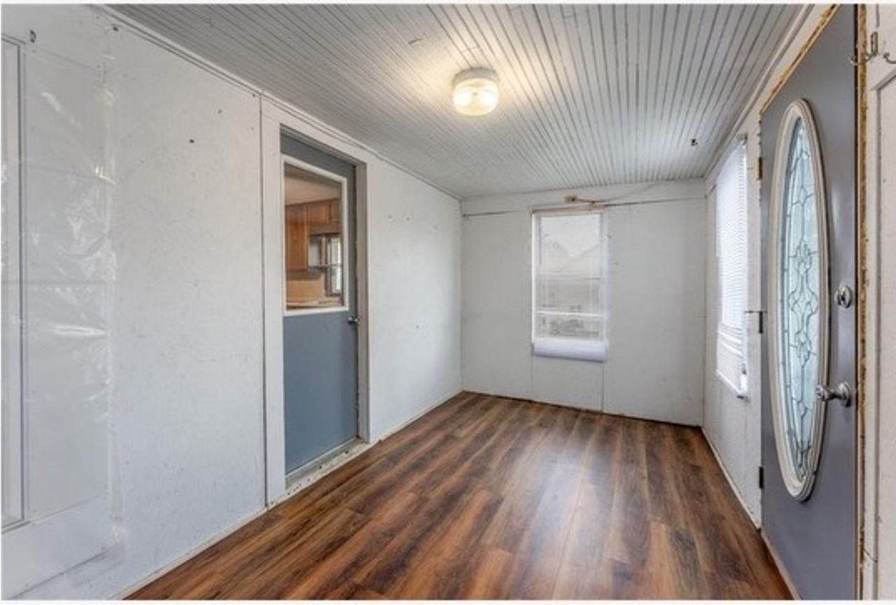 129 N Boyd St - Photo 3 of 21