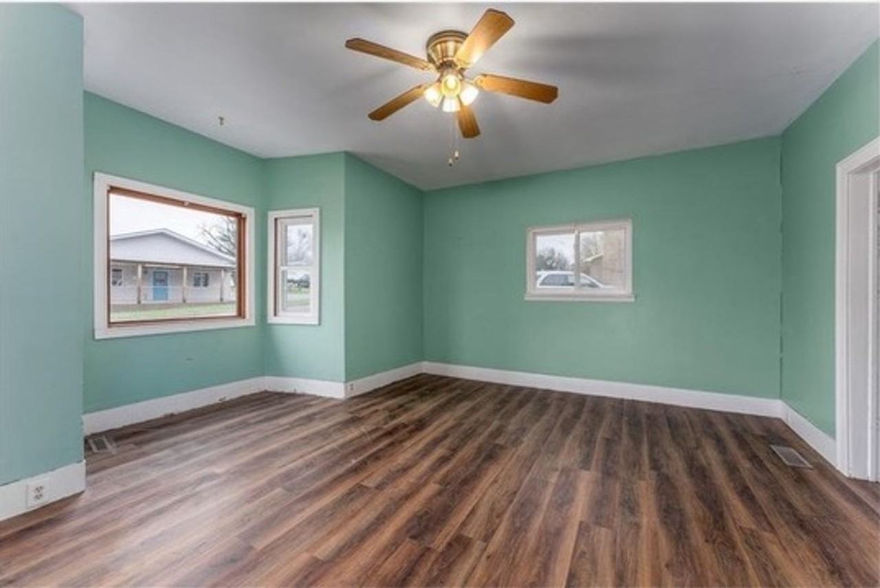 129 N Boyd St - Photo 6 of 21