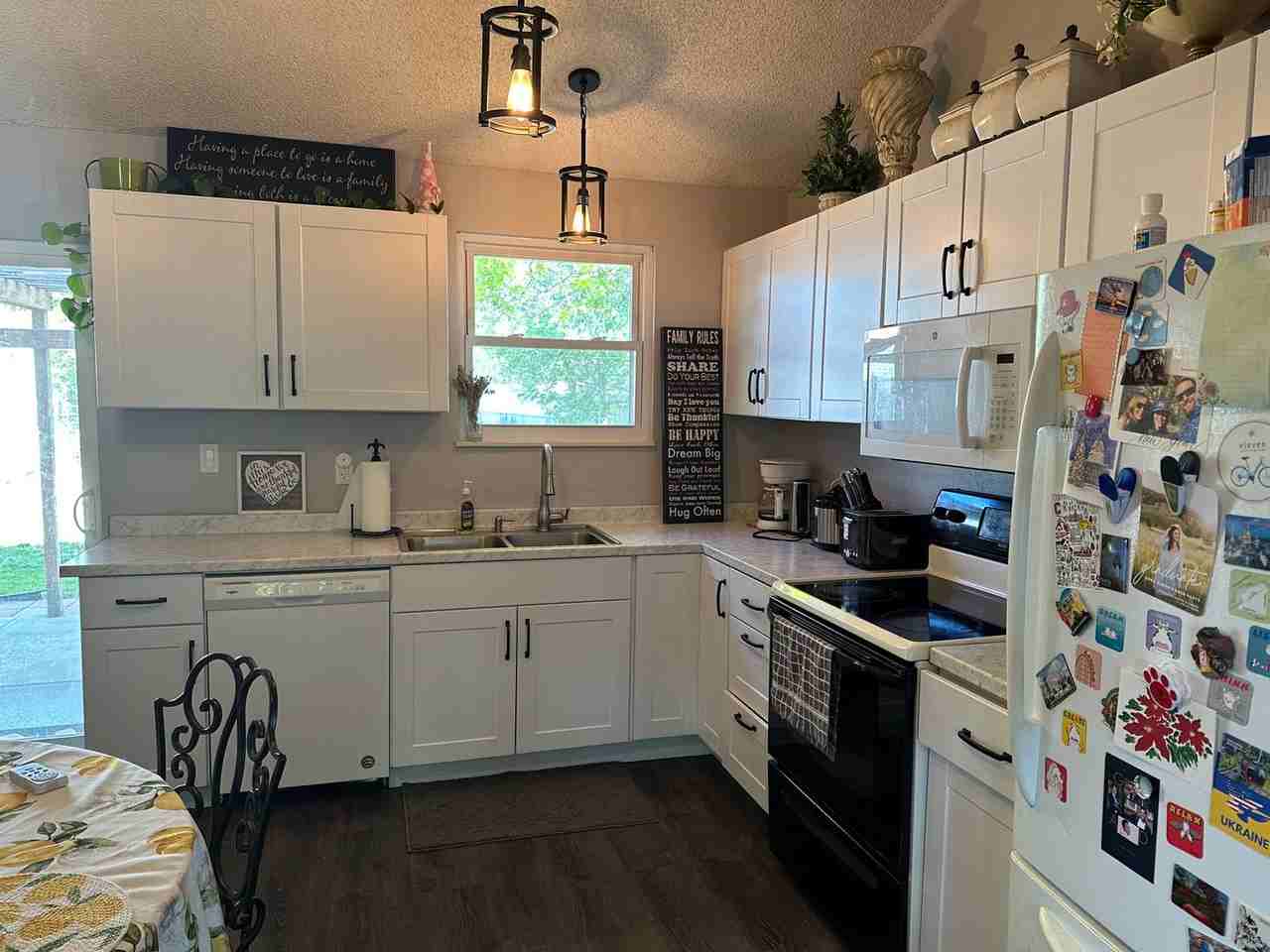 906 Woodbine Dr - Photo 6 of 14