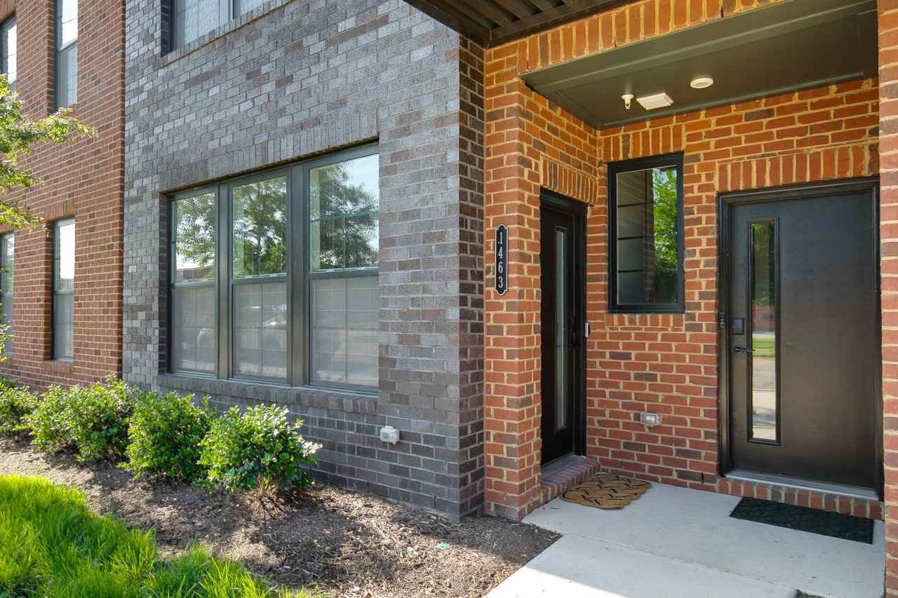 1463 Overbrook Rd - Photo 3 of 28