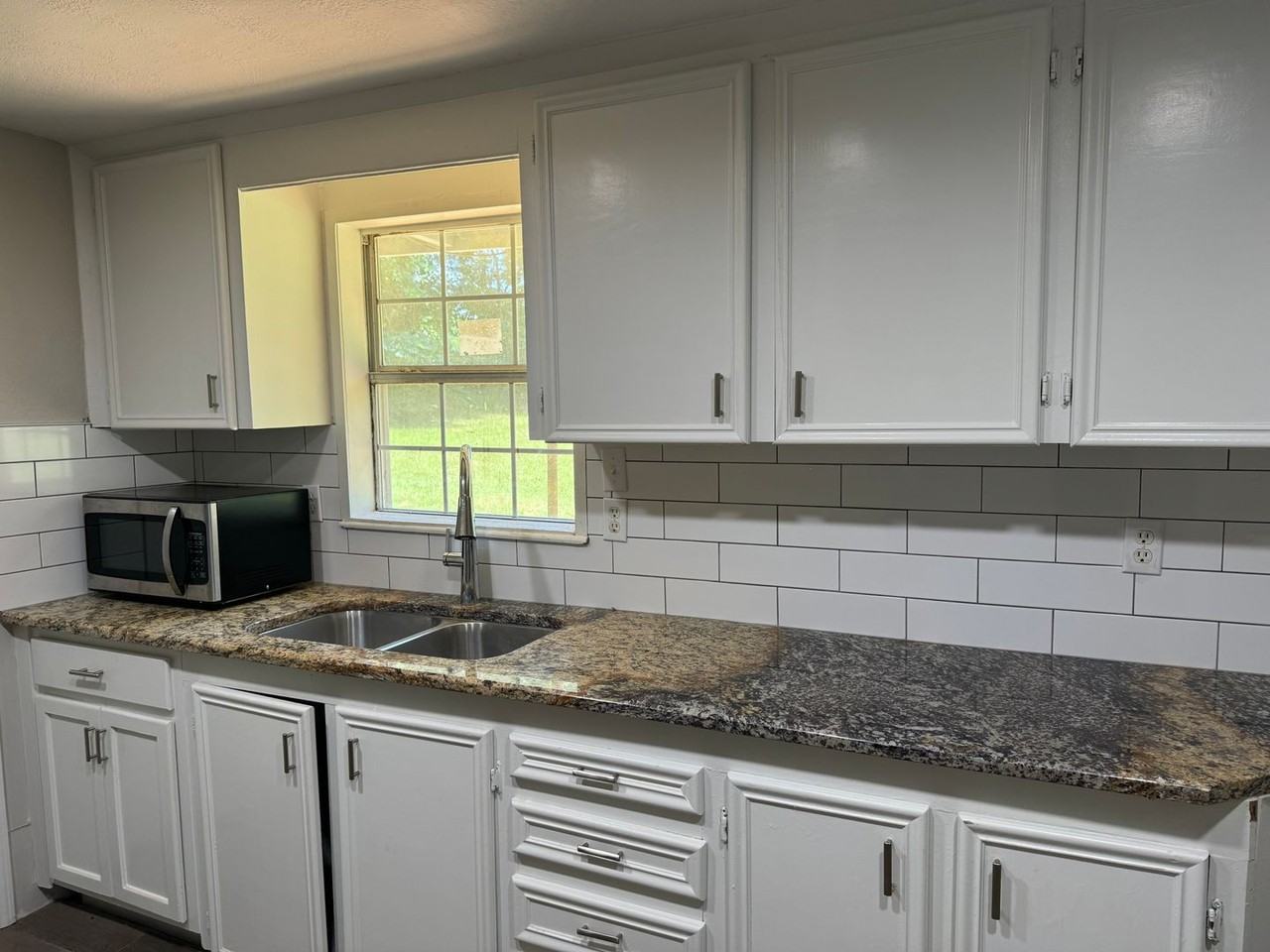 327 Pegues Rd - Photo 2 of 9