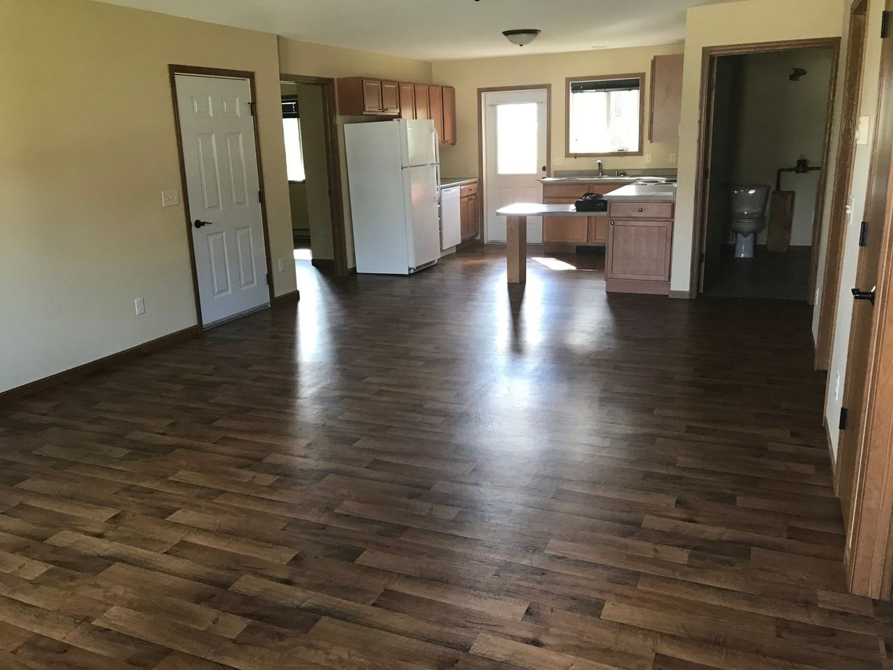 5557-5559 Cyndi Court - Photo 2 of 21