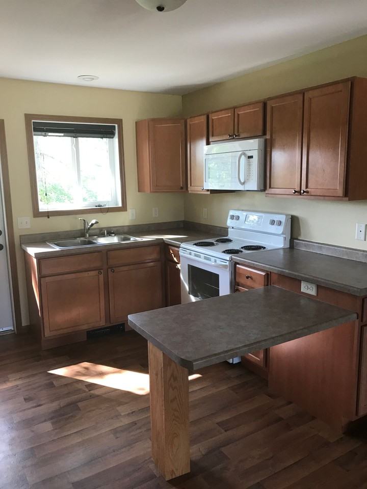 5557-5559 Cyndi Court - Photo 3 of 21