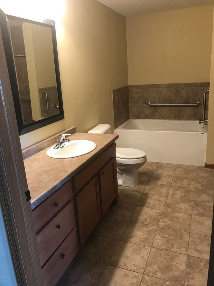 5557-5559 Cyndi Court - Photo 7 of 21