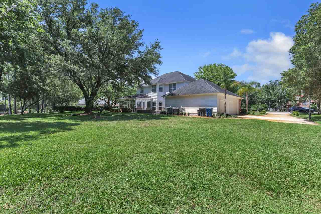1427 Mallard Landing Blvd - Photo 3 of 37