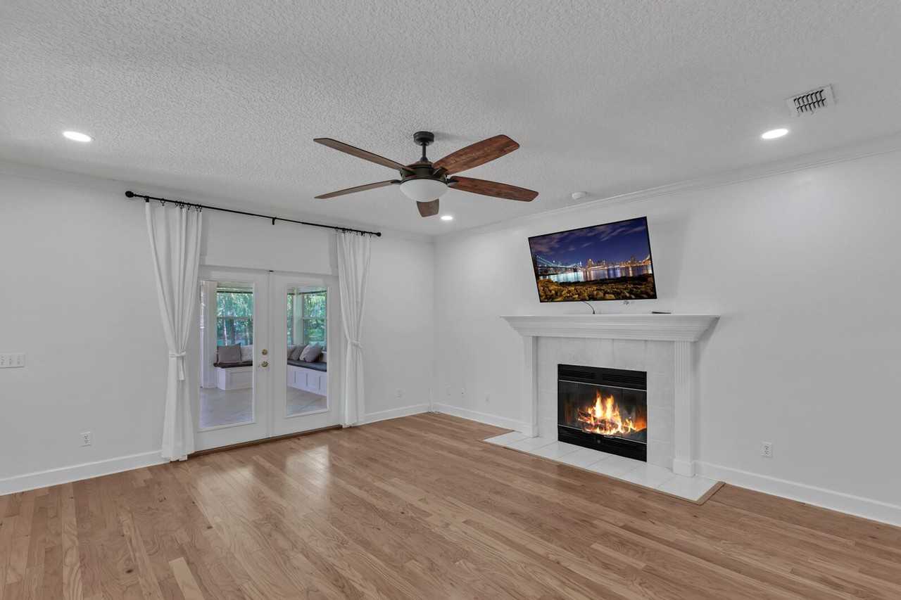 1427 Mallard Landing Blvd - Photo 7 of 37