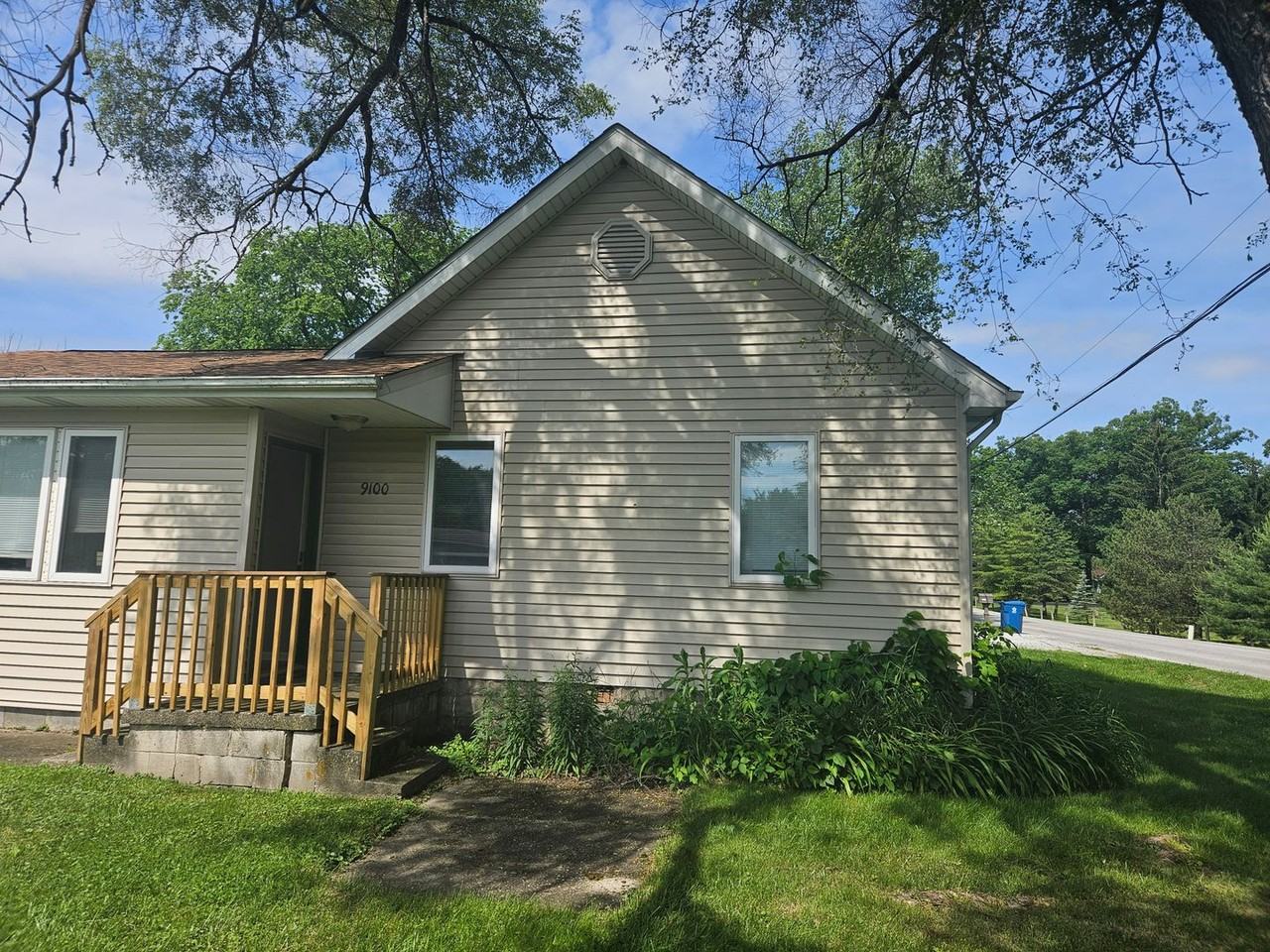 9100 Sheffield Ave - Photo 2 of 32