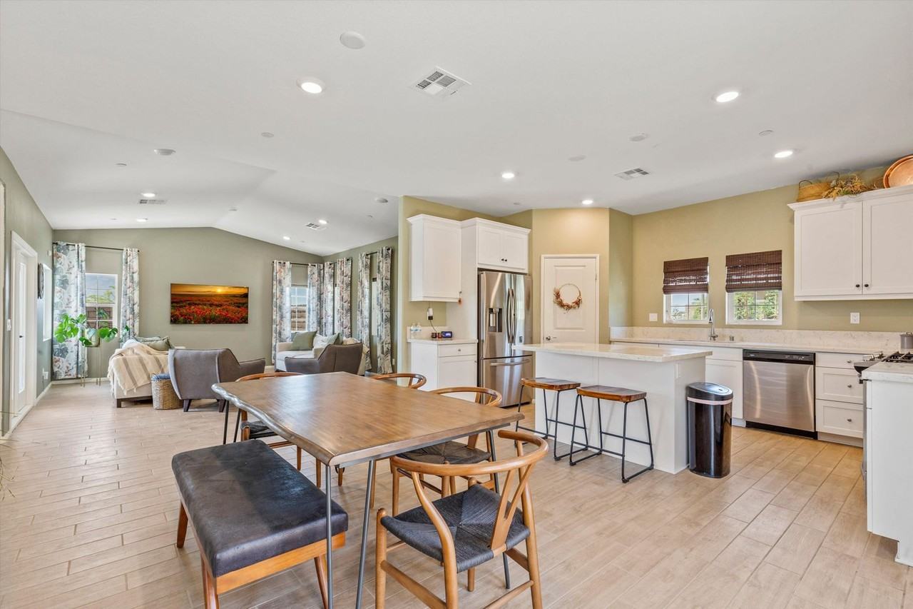 67353 Rio Naches Rd - Photo 4 of 31