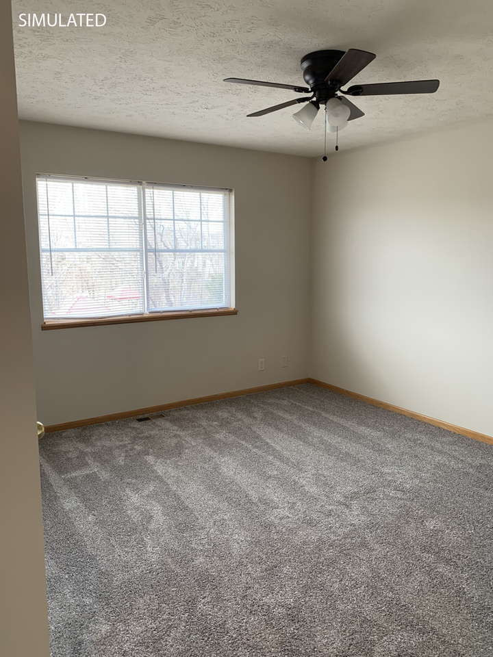 6843 S 89th St - Photo 2 of 17