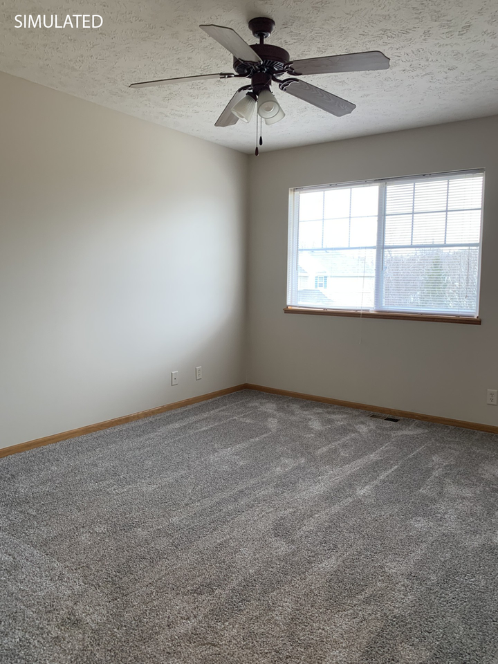 6843 S 89th St - Photo 3 of 17