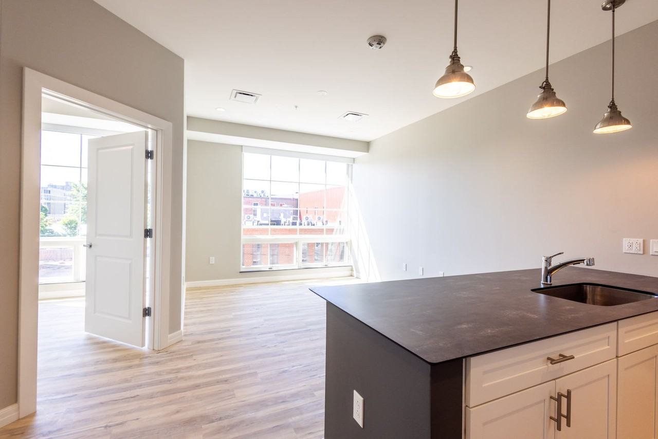 Peach and 5th West - Photo 2 of 26