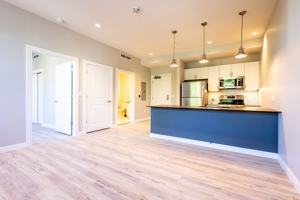 featured image of 22 W 5th St