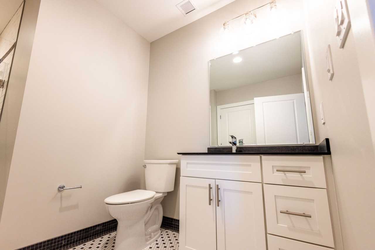 Peach and 5th West - Photo 5 of 23