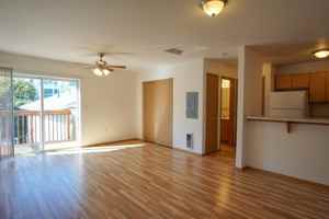 featured image of 2891 Se Division St #2