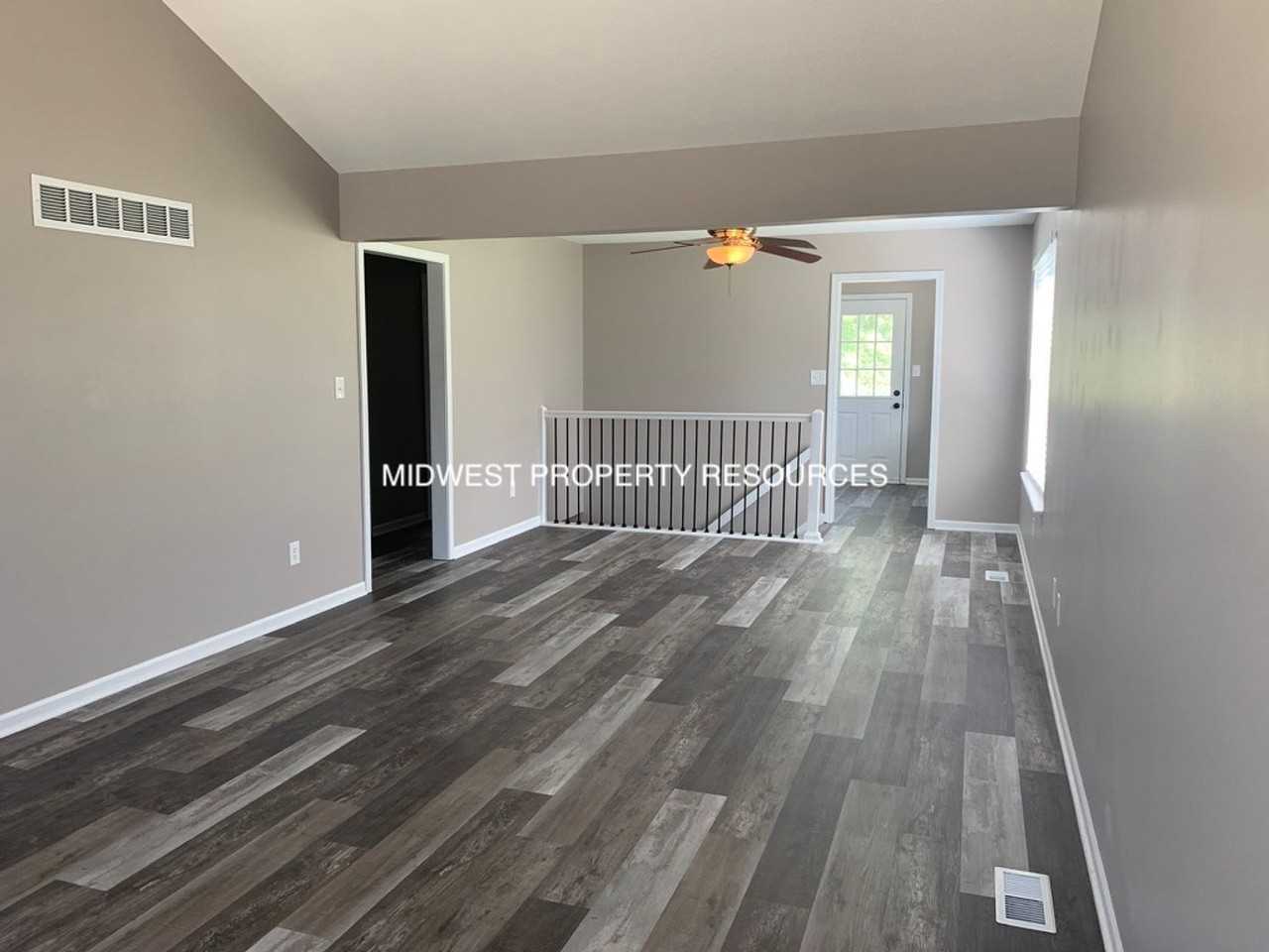 202 Nw Market Pl #B - Photo 5 of 21
