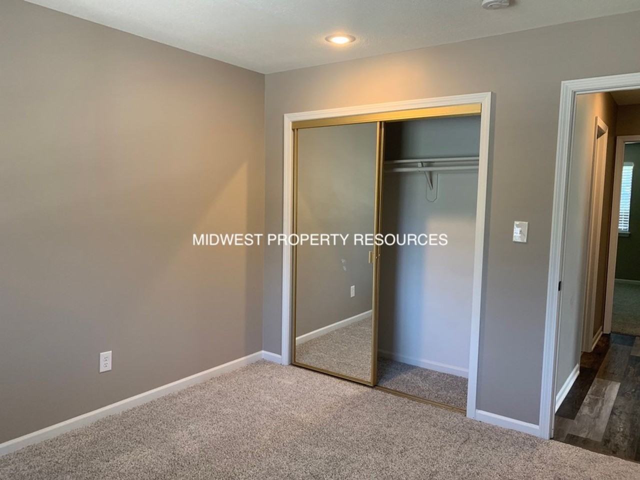 202 Nw Market Pl #B - Photo 7 of 21