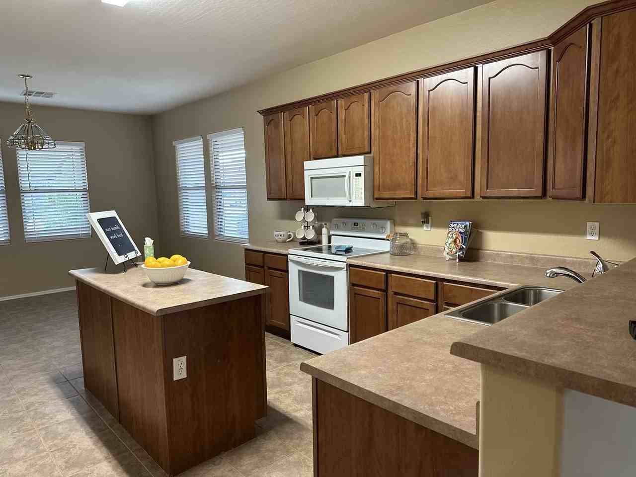 44456 W Eddie Way - Photo 2 of 15