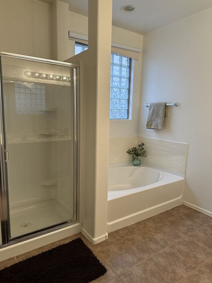 44456 W Eddie Way - Photo 7 of 15