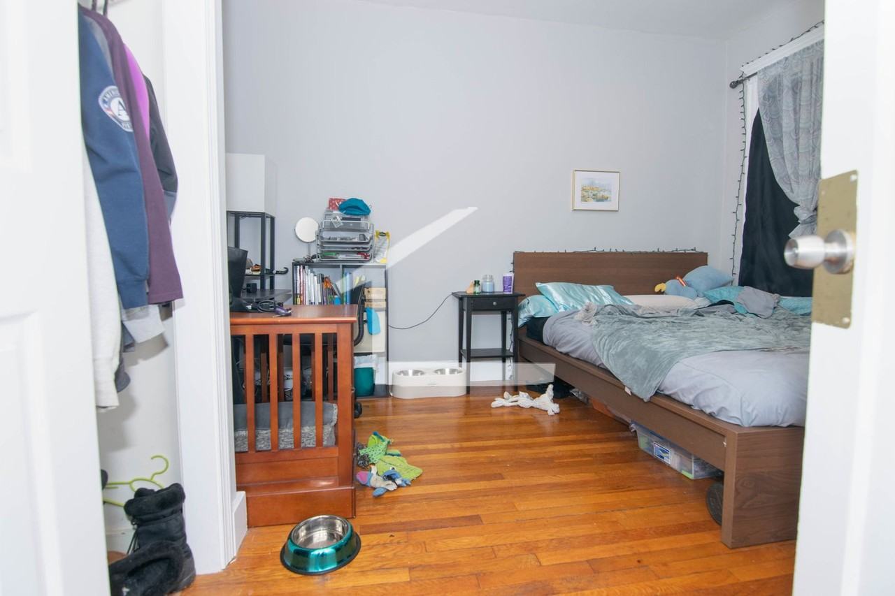 44 Long Ave - Photo 3 of 14