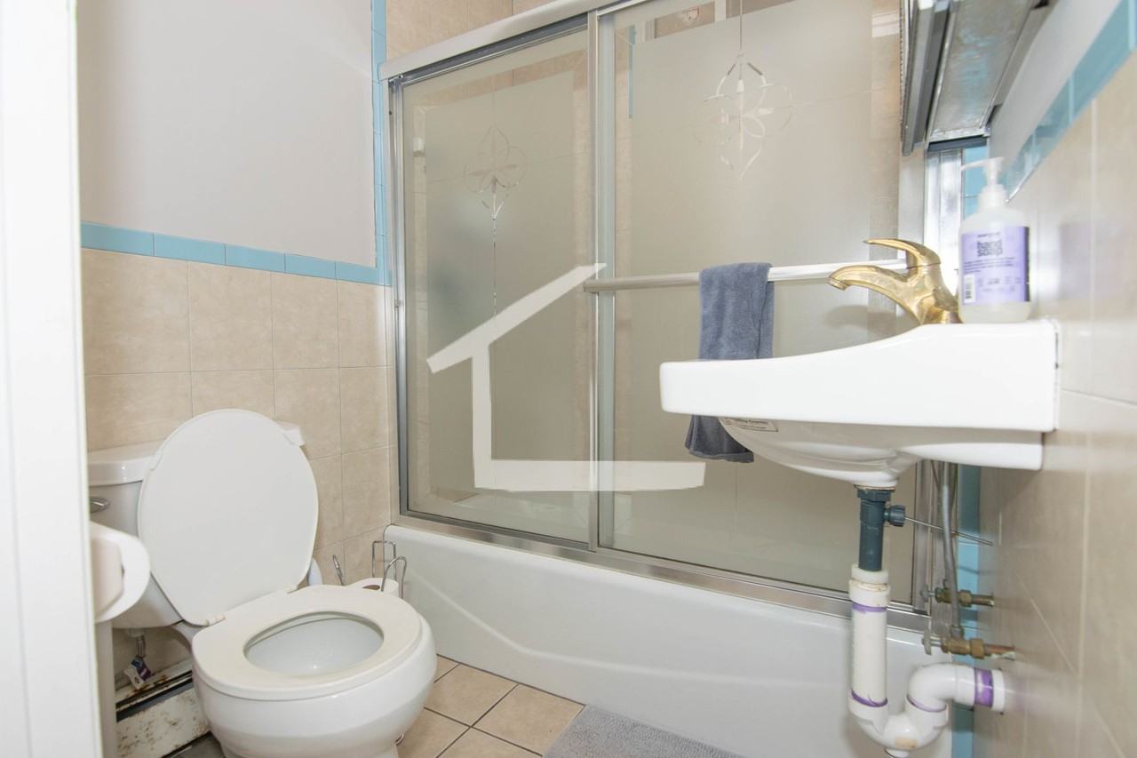 44 Long Ave - Photo 5 of 14