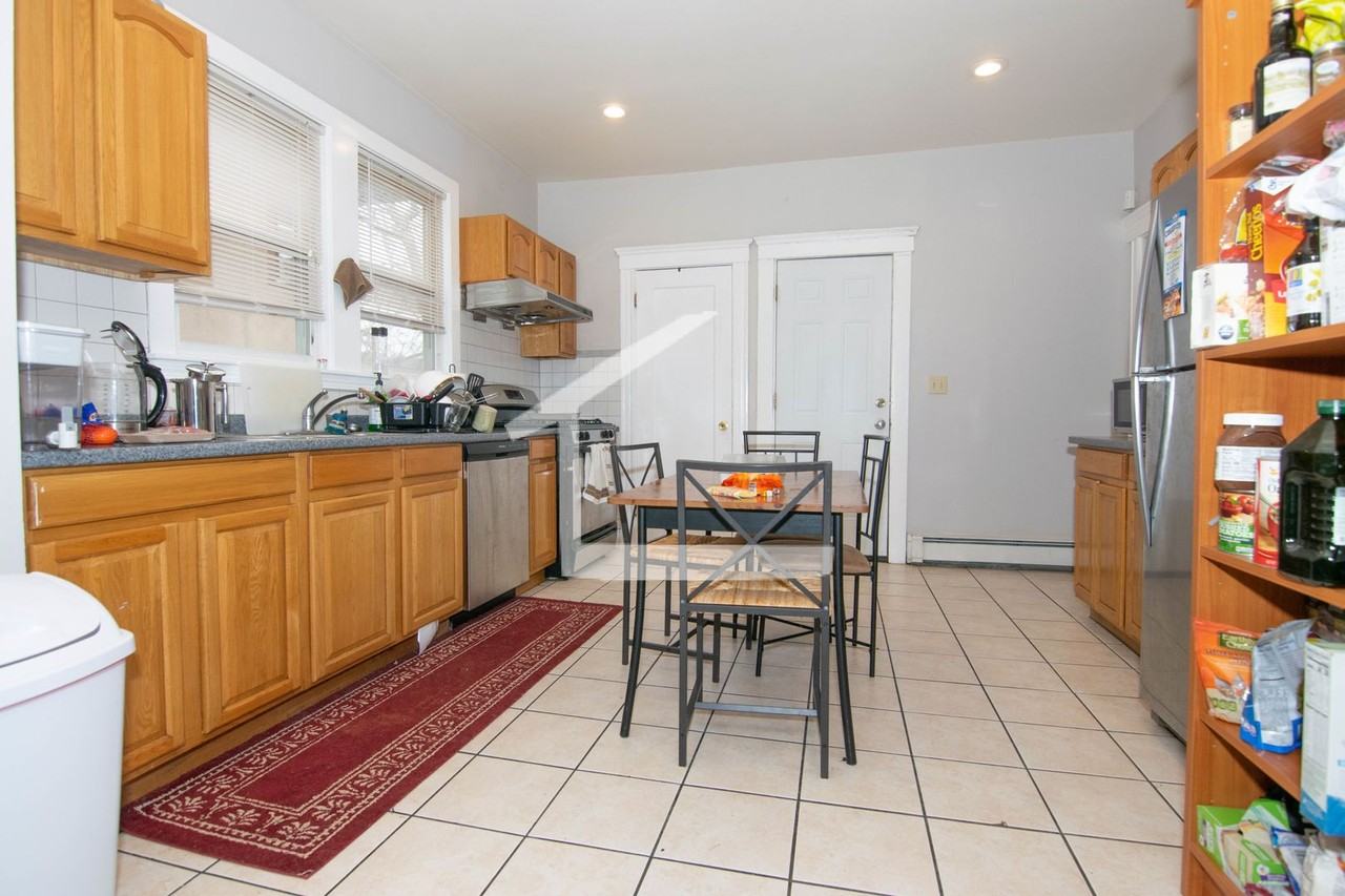 44 Long Ave - Photo 7 of 14