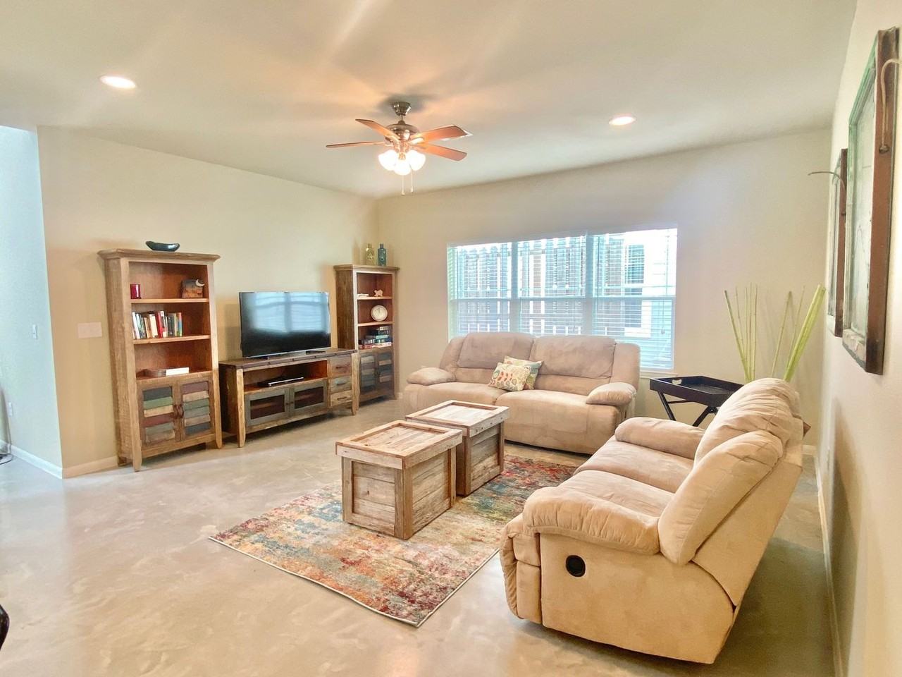 217 Grange St - Photo 6 of 16