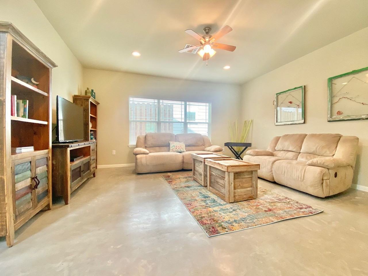 217 Grange St - Photo 7 of 16