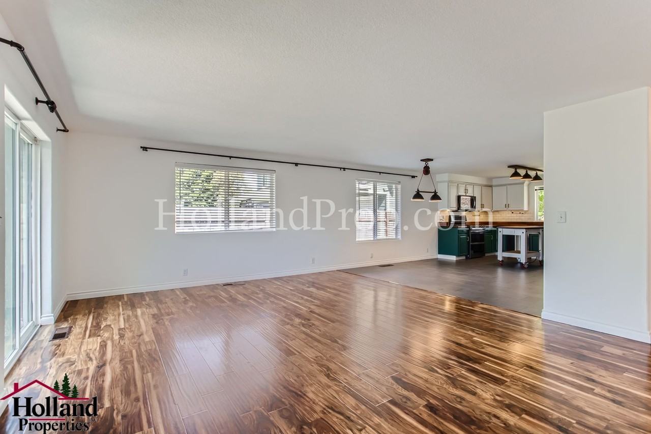 10849 Nw Glencoe Rd - Photo 6 of 27