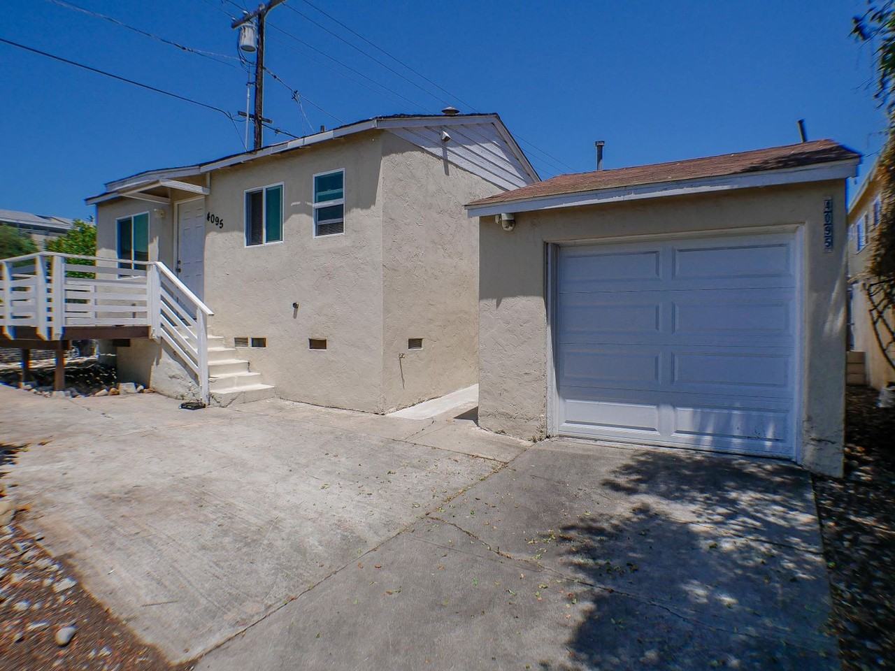 4095 Estrella Ave - Photo 2 of 30