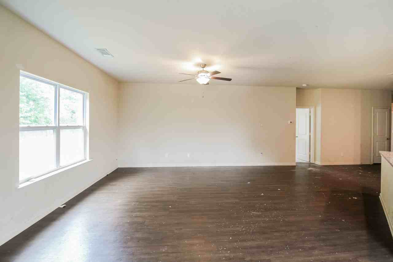 140 Innis Brook Cir - Photo 2 of 34