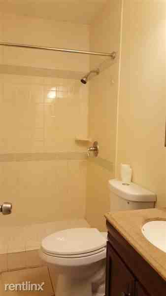 302 S C St - Photo 3 of 4