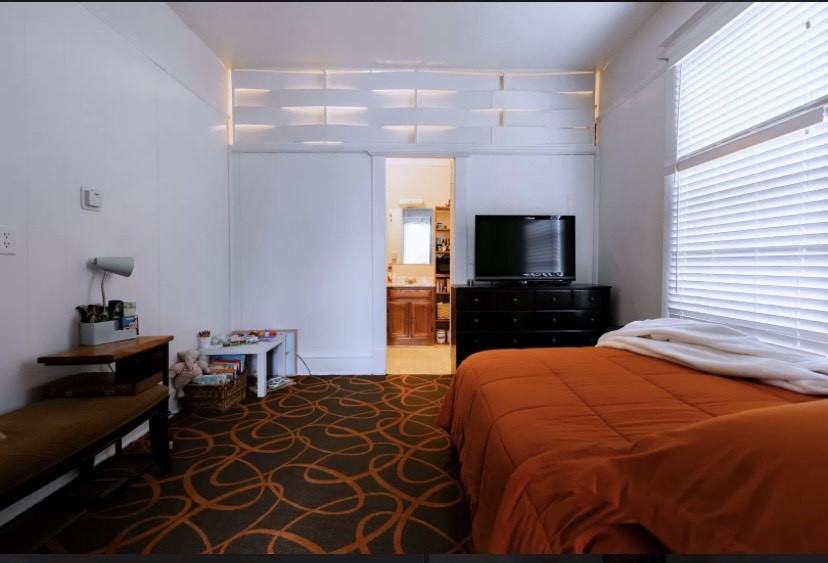 103 E 3rd St #2 - Photo 2 of 4