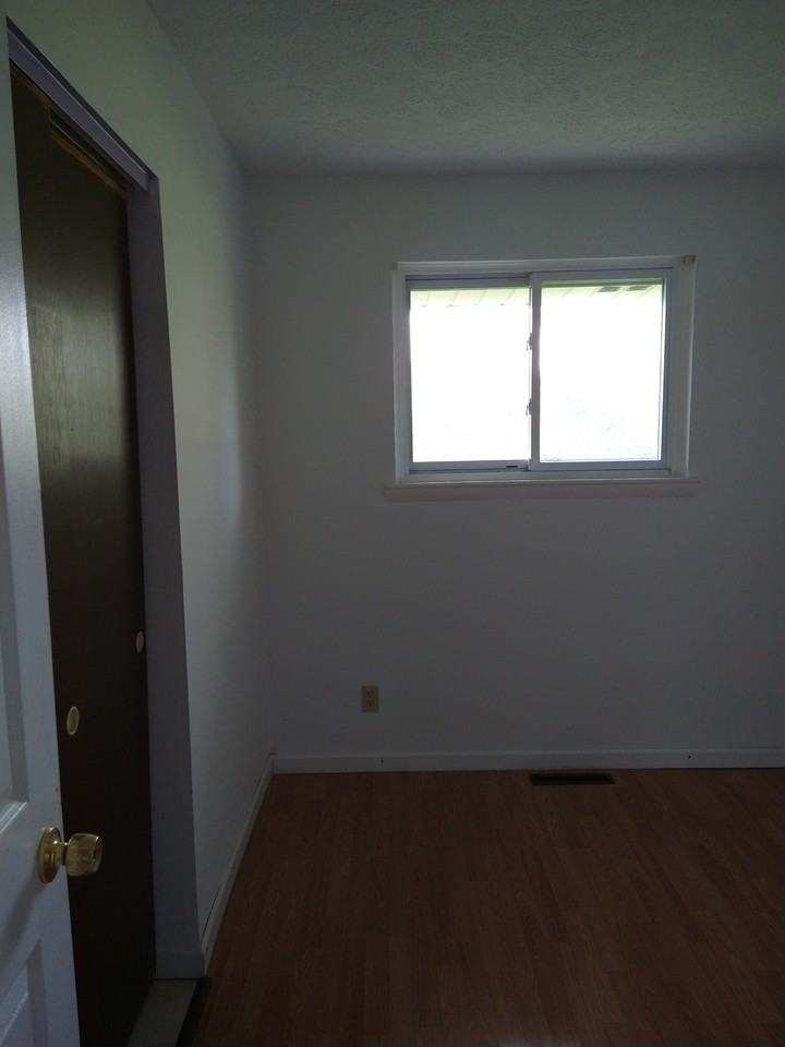 143 Savoy Ave #NA - Photo 2 of 10