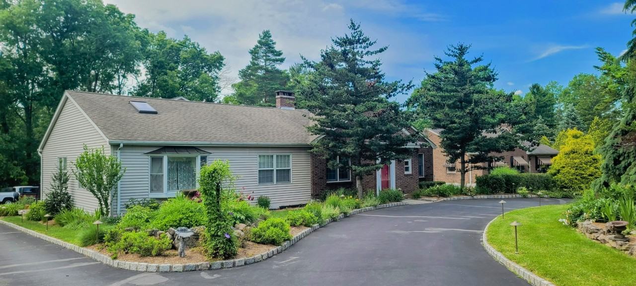 121 S Ridgedale Ave #NA - Photo 2 of 19