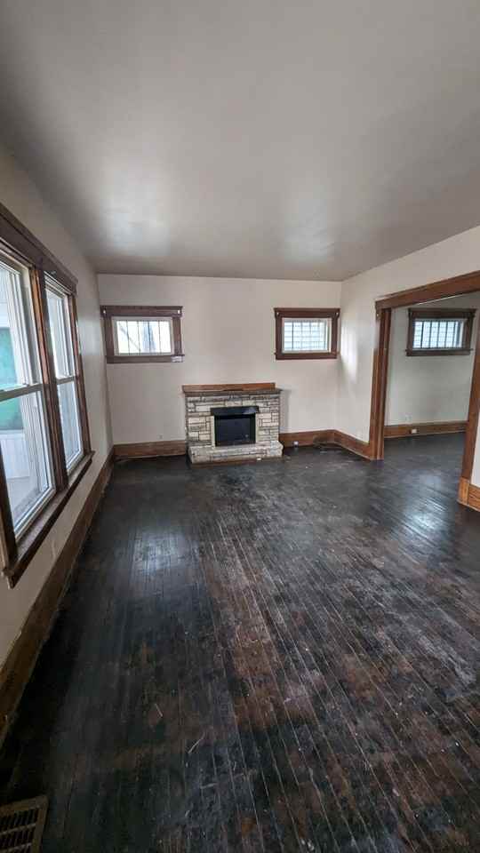 2911 6th St Sw #NA - Photo 2 of 13