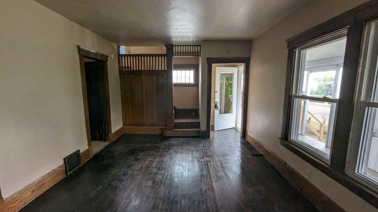 2911 6th St Sw #NA - Photo 3 of 13