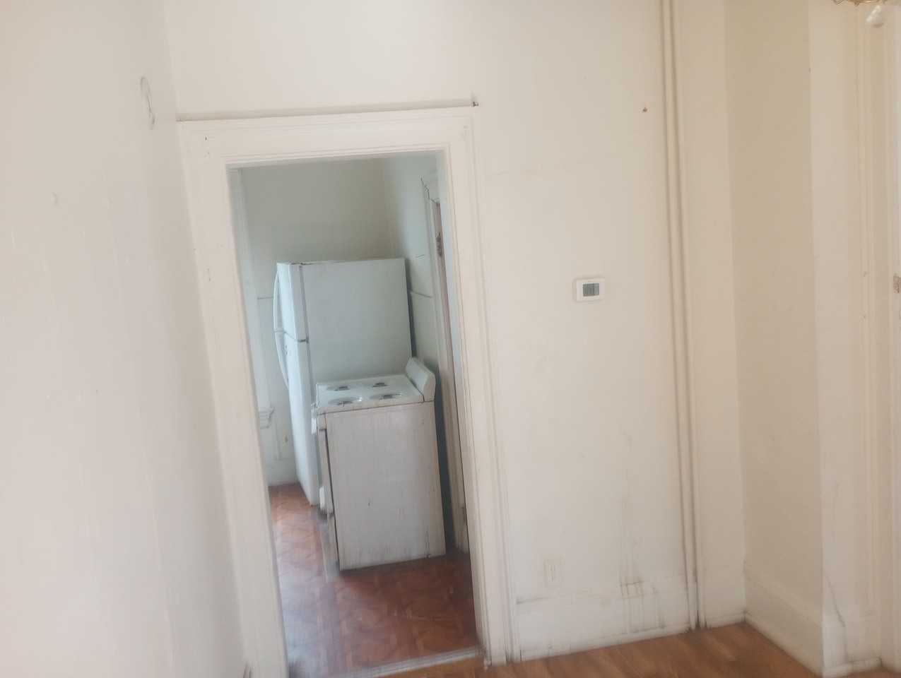 920 Park Ave - Photo 4 of 21