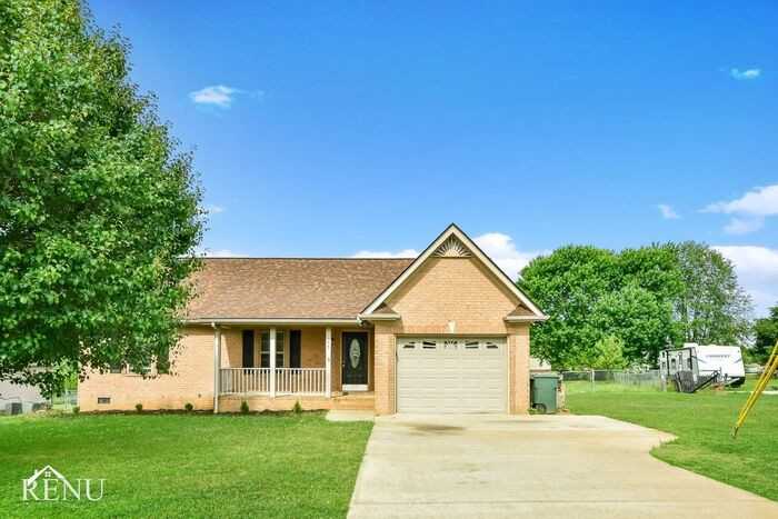 105 Chasity Ln - Photo 2 of 18