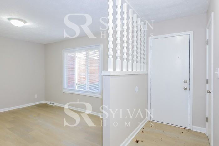 1505 Chapman Dr - Photo 2 of 15