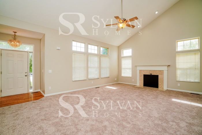 8719 Sedona Dr - Photo 3 of 15