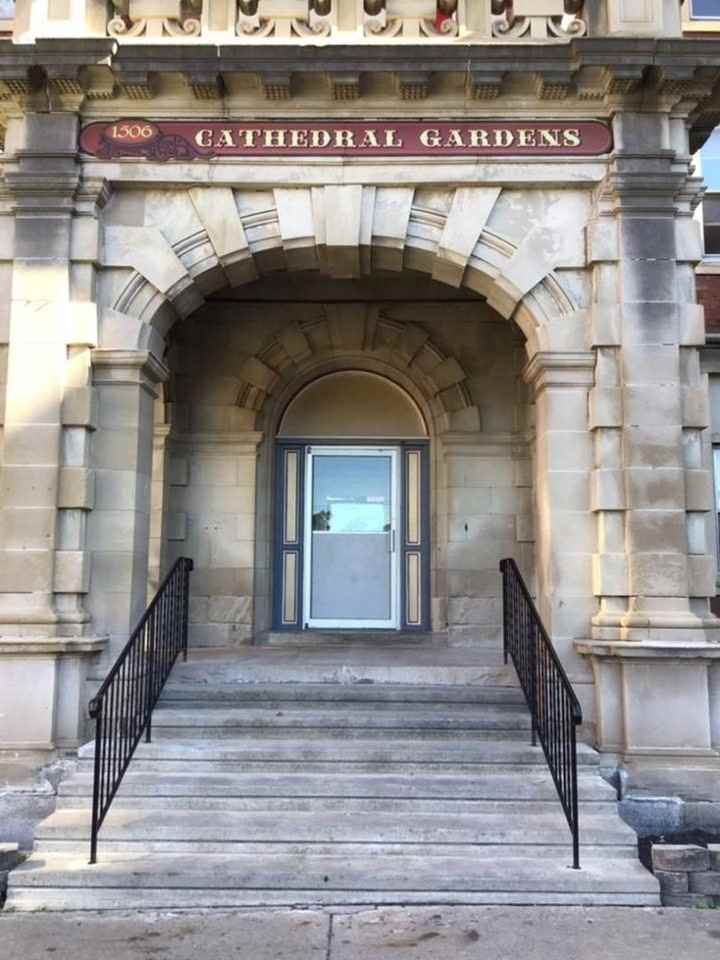 1506-08 Whitesboro St - Photo 3 of 8