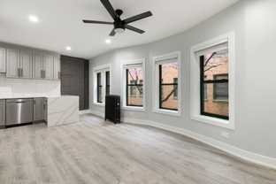 7736-42 N Eastlake Terrace - Photo 1 of 1