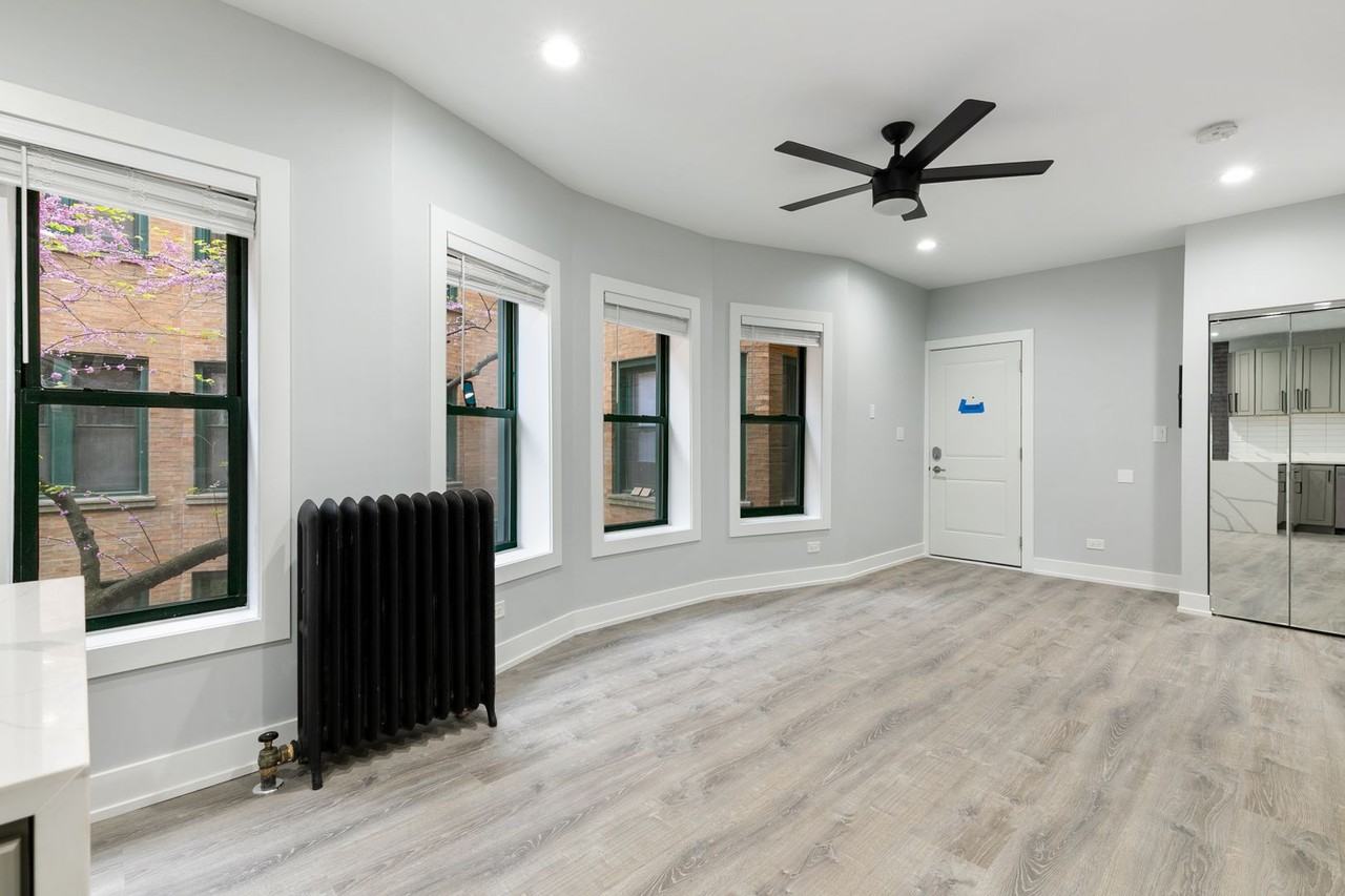 7736-42 N Eastlake Terrace - Photo 2 of 30