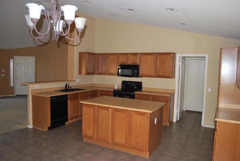 15664 W Saguaro Ln #1 - Photo 7 of 7