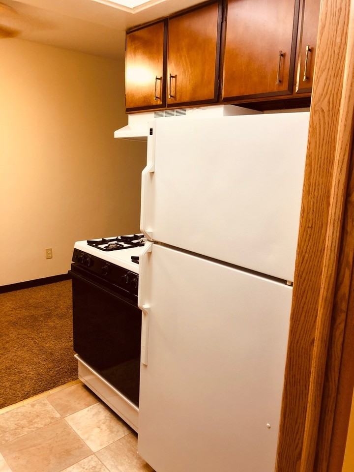 Carriage Court - Photo 3 of 35