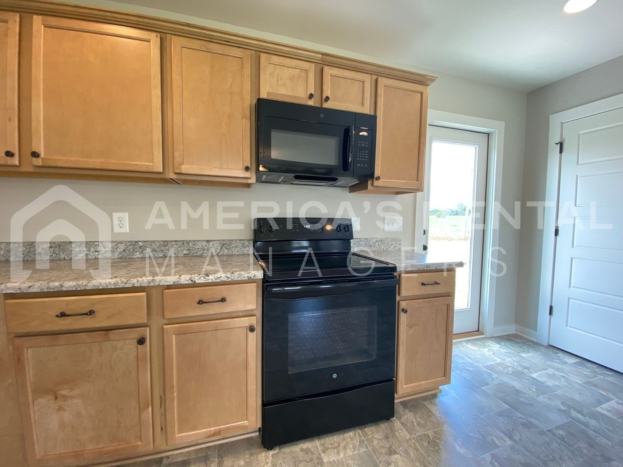 144 Sunlight Cir - Photo 6 of 20